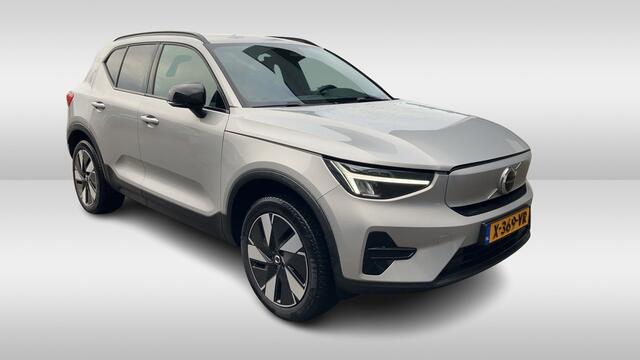 Volvo XC40 Single Motor 238pk Essential 69 kWh Navigatie Trekhaak Android/Carplay Full-LED Camera keyless