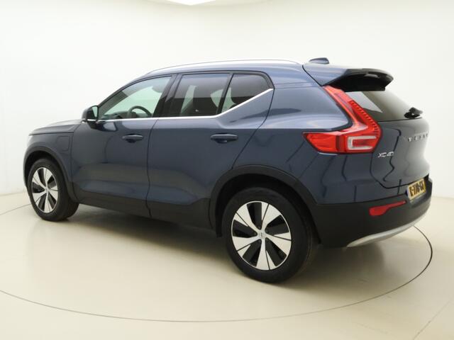 Volvo XC40 T5 262pk Business Pro / Panorama dak / Harman en Kardon audio / Stoel/- en stuurverwarming / Trekhaak /