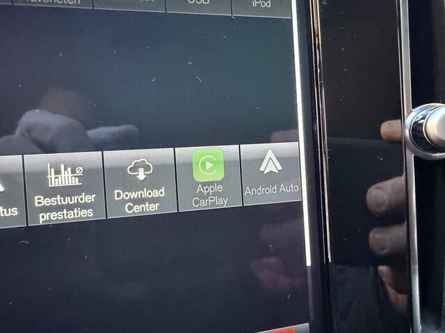 Volvo XC40 1.5 T5 Recharge Business Pro Parkeersensoren achter Carplay
