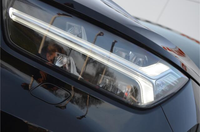 Volvo XC40 Contourzetel v | Panoramadak | Leer | Camera | Recharge P8 AWD R-Design