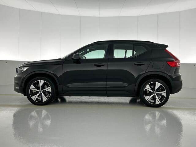 Volvo XC40 Recharge 408Pk 535KM Wltp SOH 91% AWD R-Design / Pdc.+Camera / 1/2 Leder / Stoel-Stuurverwarming / Navigatie / Apk 05-2027
