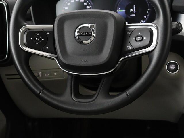 Volvo XC40 1.5 T4 Recharge Inscription Expression | Leder | Trekhaak | Adaptive cruise | Side Assist | Carplay | Navigatie | Full LED | Parkeerverwarming | Climate control | Parkeerhulp | PHEV | Plug In