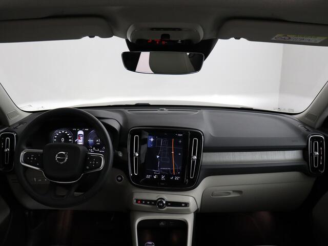 Volvo XC40 1.5 T4 Recharge Inscription | Autopilot/ ACC | Panoramadak | Harman Kardon!