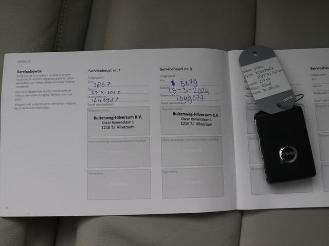 Volvo XC40 1.5 T4 Recharge Inscription | Autopilot/ ACC | Panoramadak | Harman Kardon!