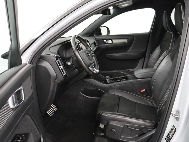 Volvo XC40 1.5 T4 Plug-in hybrid R Design | Leder/Alcantara | Carplay | Navigatie | Parkeerverwarming | Keyless | Cruise control | Parkeerhulp | Climate control | Full LED | PHEV
