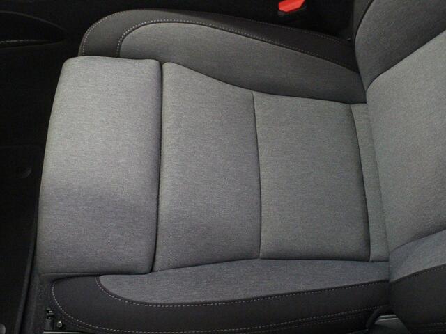 Volvo XC40 2.0 B3 Core | Rijklaarprijs | All-Season banden |