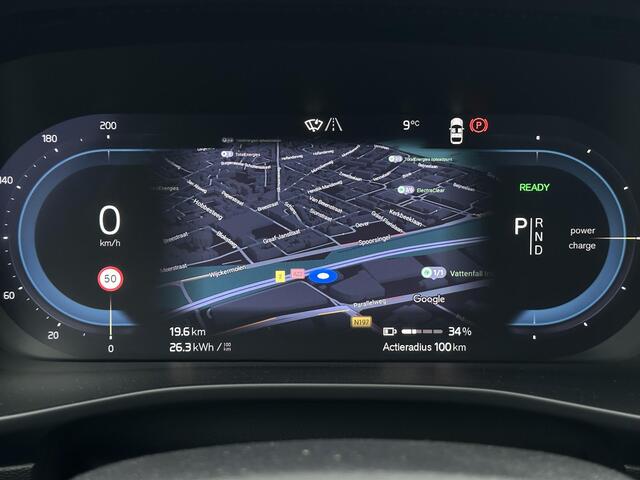 Volvo XC40 Recharge P8 AWD R-Design / Pano. dak / Elek. verstelbare stoelen / Voor+stuur verwarmd / Keyless / Harman Kardon / 20" velgen / 360 camera /