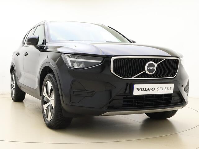 Volvo XC40 B4 211pk Core / Stoel + Stuuw. Verwarming / PDC + Camera / 18'' / Extra Getint Glas / Elektr. Achterklep / Metallic Lak / Google / Draadloze Telefoon Oplader /