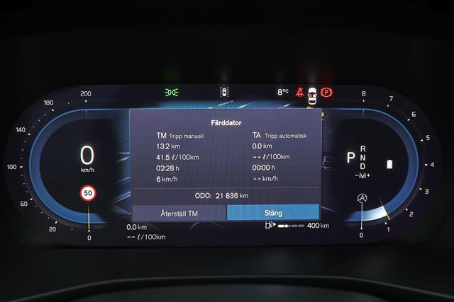 Volvo XC40 B3 Plus Black Edition - IntelliSafe Assist & Surround - 360º Camera - Harman/Kardon audio - Verwarmde voorstoelen & stuur - Parkeersensoren voor & achter - Elektr. bedienb. voorstoelen met geheugen links - Draadloze tel. lader - Extra getint glas - 20' LM