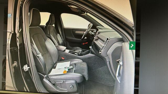 Volvo XC40 BWJ 2020 | Recharge 300KW AWD R-Design | TREKHAAK | STOEL&STUUR VERW | CAMERA A | LEDER/ALCANTARA | CLIMA | NAVI | CAMERA | LED | PDC | CARPLAY |