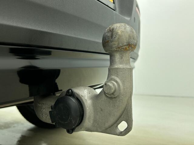 Volvo XC40 1.5 T5 R-Design Expression | Keyless | Blis | Stoel + stuurverwa