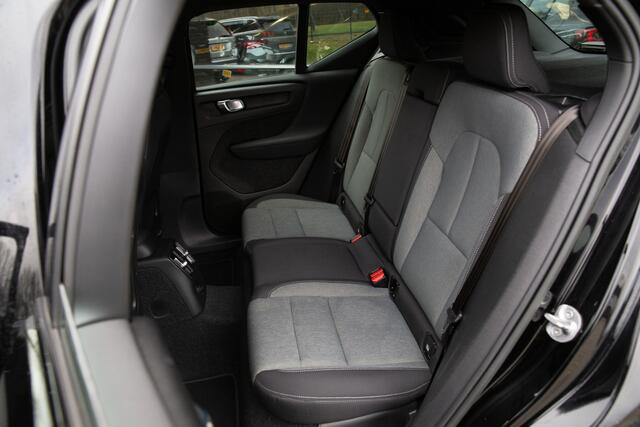 Volvo XC40 1.5 T4 Recharge R-Design , Adap. cruise, Carplay, Stoelverwarming,