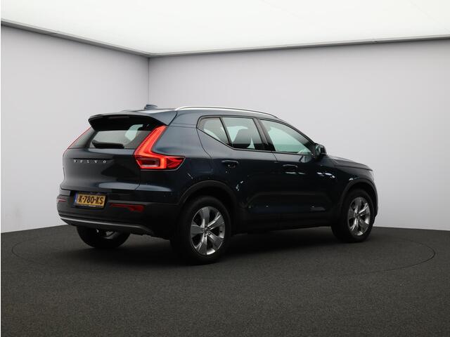Volvo XC40 T2 Business Pro / Trekhaak / Adaptieve Cruise Control / Achteruitrijcamera / Elektr. bedienbare achterklep / BLIS