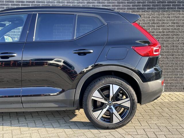 Volvo XC40 Recharge P8 AWD R-Design | Panoramadak | 360 Camera | Navigatie