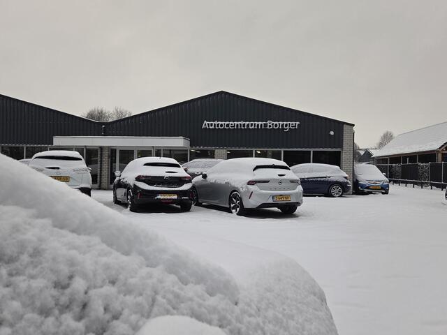 Volvo XC40 1.5 T3 Automaat Business Pro / Trekhaak / Navi / DakRails / Parkeersensoren