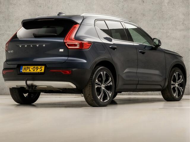 Volvo XC40 1.5 T4 Recharge Inscription Expression 211Pk Automaat (APPLE CARPLAY, LEDER, STUUR/STOELVERWARMING, GETINT GLAS, SPORTSTOELEN, ELEK ACHTERKLEP, KEYLESS, TREKHAAK, NIEUWSTAAT)