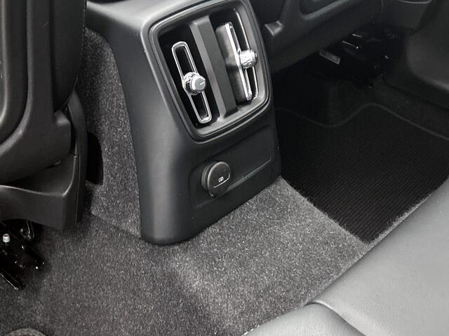 Volvo XC40 T5 Ultimate Dark Recharge Plug-In Hybrid