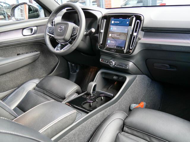 Volvo XC40 Recharge Core | LEDER | CAMERA | CARPLAY |