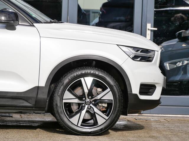 Volvo XC40 Recharge Core | LEDER | CAMERA | CARPLAY |