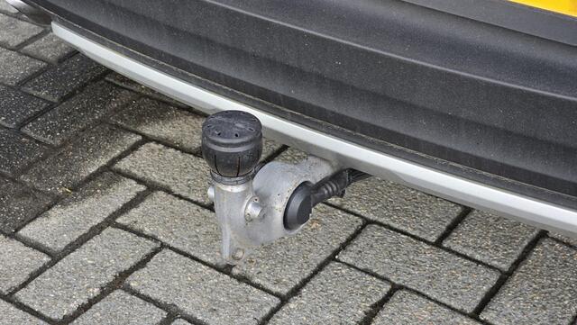 Volvo XC40 2.0 T4 Inscription | NAP | ACC | Camera | 360° sensoren | Leder | Carplay | Stoelverwarming | Trekhaak! | Dealeronderhouden