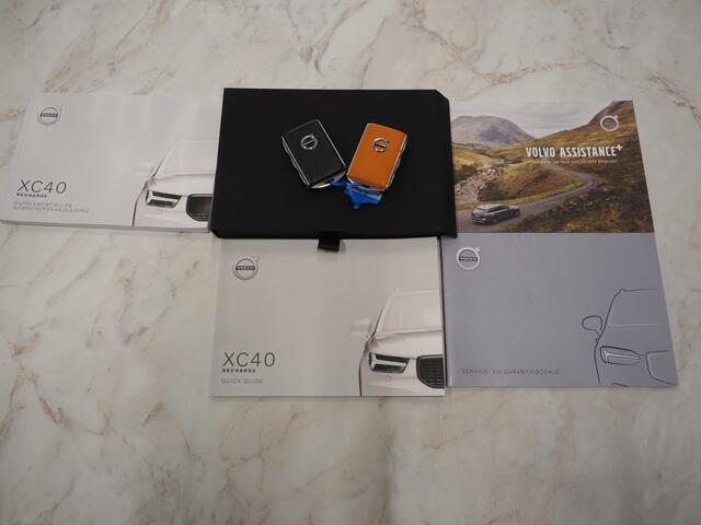 Volvo XC40 1.5 T5 Recharge R-Design Full Black | Camera | Keyless | Virtual | DAB | Climate | Zwarte Hemel | Carplay