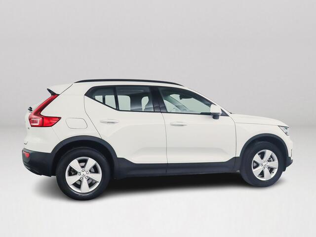 Volvo XC40 T2 Momentum Core | Park Assist | Cruise Control | Navigatie