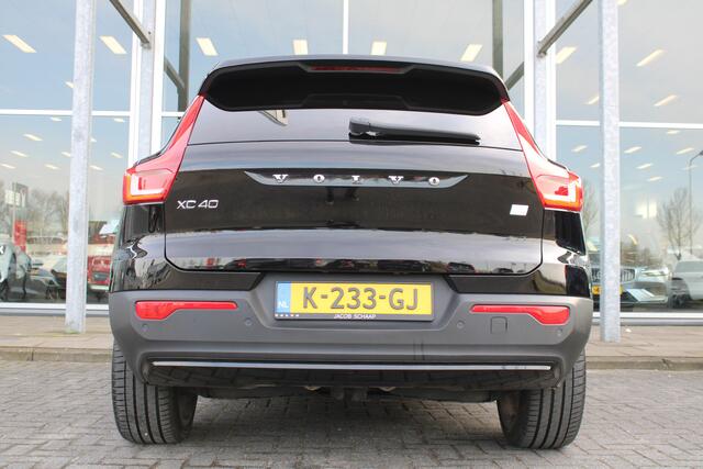 Volvo XC40 Recharge P8 AWD R-Design | 360 Camera | H&K Audio | Memory seats | Schuif/kantel dak |