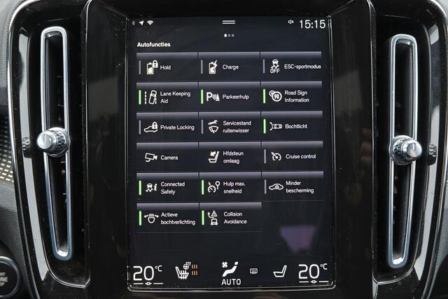 Volvo XC40 T5 Recharge Plus Dark - IntelliSafe Assist - Harman/Kardon audio - Adaptieve LED koplampen - Parkeercamera achter - Parkeersensoren voor & achter - Draadloze tel. lader - Extra getint glas - Elektr. inklapbare trekhaak - 19' LMV
