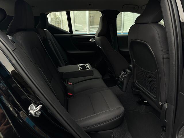 Volvo XC40 1.5 T5 Recharge Inscription Expression | Apple Carplay/Android Auto|telefoonintegratie premium | Trekhaak uitklapbaar | Voorstoelen verwarmd