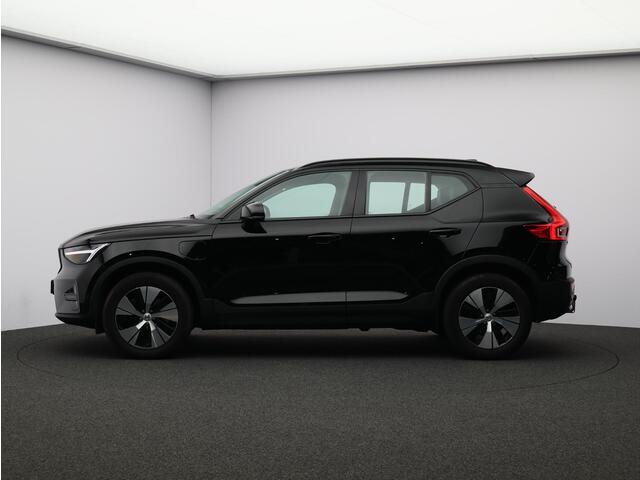 Volvo XC40 1.5 T4 Plug-in hybrid Plus Dark / Trekhaak / Stoel- + stuurwielverwarming / Harman Kardon Audio / Elektr. stoelverstelling / Achteruitrijcamera / Pilot Assist / BLIS