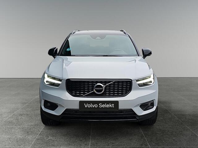 Volvo XC40 1.5 T2 R-Design | Parkeercamera | Trekhaak | Getint glas |