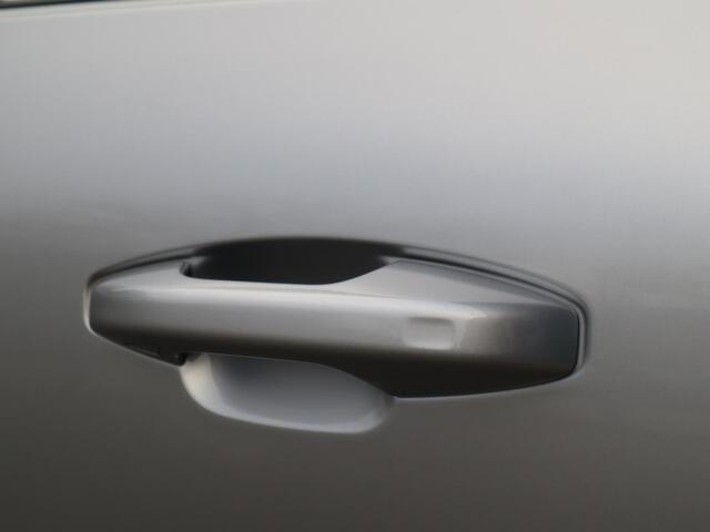 Volvo XC40 2.0 T4 Inscription | Schuifdak | 360 camera | elektrische stoelen |