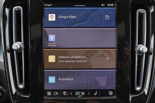 Volvo XC40 B3 Core - IntelliSafe Assist & Surround - Parkeercamera achter - Verwarmde voorstoelen & stuur - Parkeersensoren voor & achter - Draadloze tel. lader - High Performance audio - Extra getint glas - 19' LMV