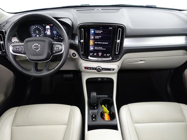 Volvo XC40 1.5 T4 Recharge Inscription Aut- Panoramadak, Elek Trekhaak, Stuur/Stoelverwarming, Camera, Leder Interieur