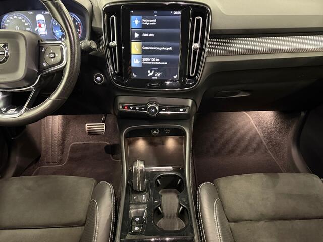 Volvo XC40 2.0 T4 R-Design I Trekhaak I Leder I Elek. Stoelen I Camera
