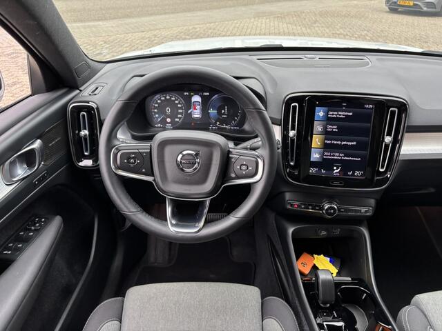 Volvo XC40 1.5 T4 Plug-in hybrid Core Bright / Navi / Elektrische Verstelbare Stoelen / Allseason Banden /