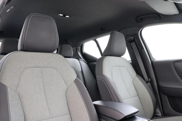 Volvo XC40 B4 (M-HYBRID) PLUS DARK -CAMERA|ADAP.CRUISE|VERW.VOORRUIT|TREKHAAK|HARMAN/KARDON|19"