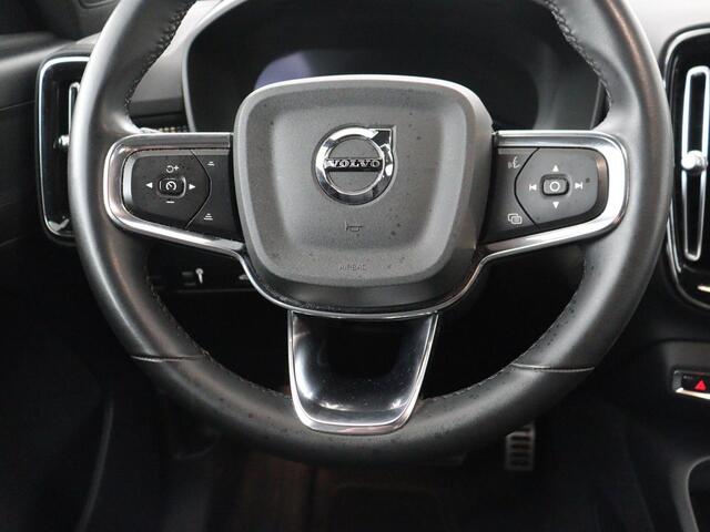 Volvo XC40 Recharge Core | SOH 95% | Stoel & stuurverwarming | Trekhaak | Camera | Carplay | Navigatie | Parkeerhulp | Full LED