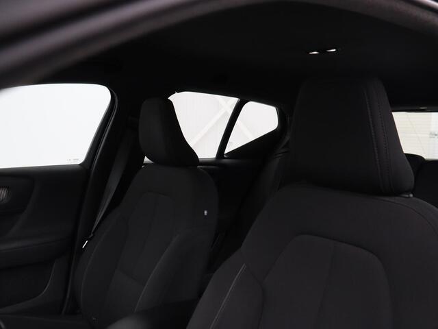 Volvo XC40 Recharge Core | SOH 95% | Stoel & stuurverwarming | Trekhaak | Camera | Carplay | Navigatie | Parkeerhulp | Full LED