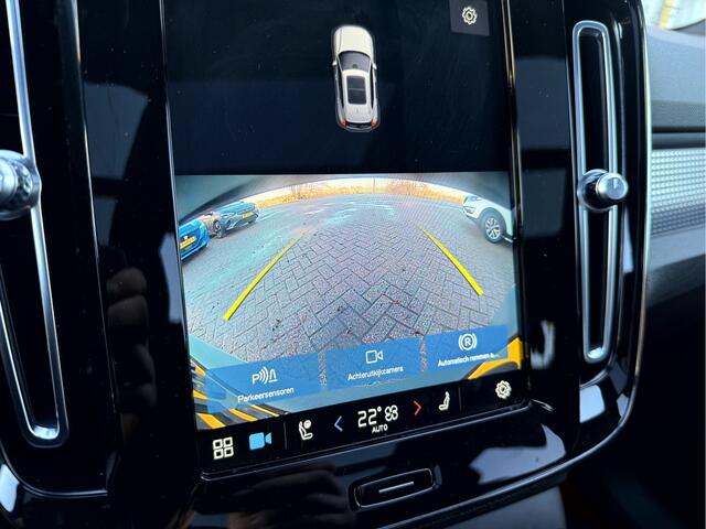 Volvo XC40 Recharge P8 AWD R-Design SOH 92.3%, Panoramadak, Camera, 20''Lmv