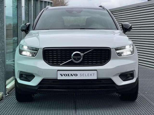 Volvo XC40 1.5 T2 R-Design Automaat, Panoramadak, Trekhaak semi elektrisch inklapbaar, Elektrisch verstelbare stoelen, Stoel- en stuurverwarming, Harman Kardon audio, 360 graden parkeercamera