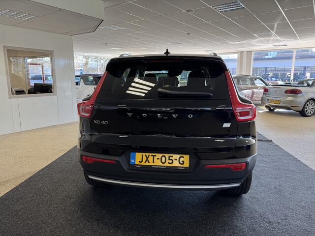 Volvo XC40 1.5 T5 Recharge momentum
