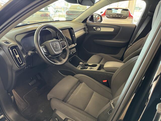 Volvo XC40 1.5 T5 Recharge momentum