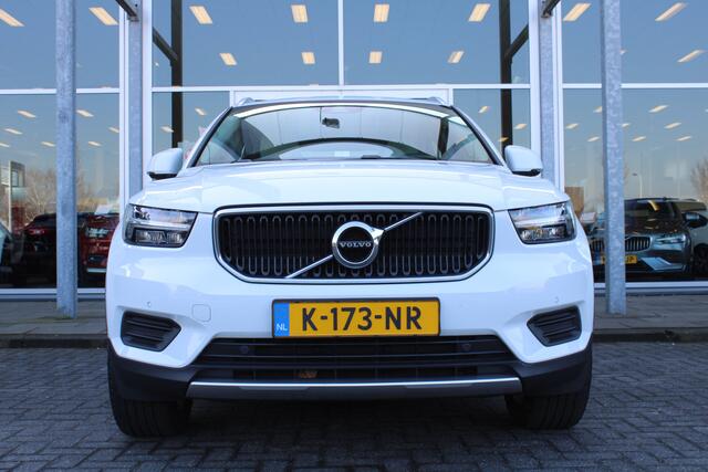 Volvo XC40 T2 Automaat Business Pro | Org. NL. | Schuif/kanteldak | Camera | PDC Achter | Leder | 18" LMV | Climate control |