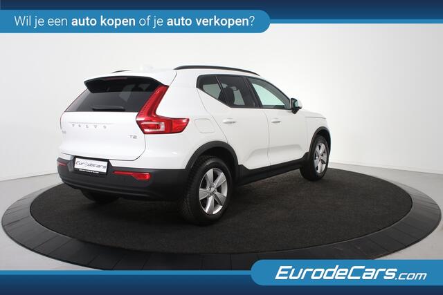 Volvo XC40 1.5 T2 Momentum Core *1ste Eigenaar*Navigatie*Parkassist*Trekhaak*