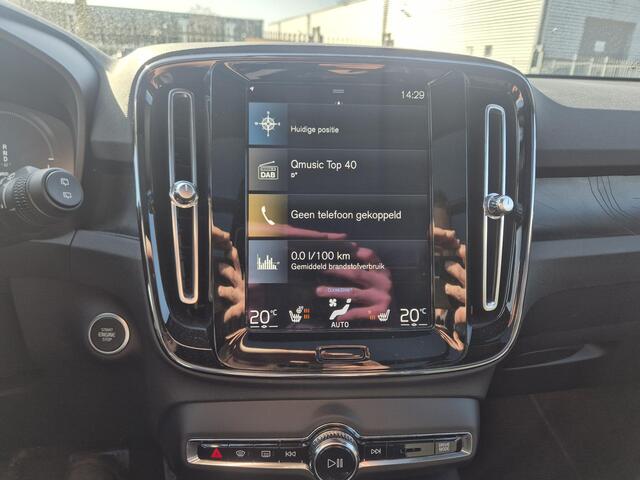 Volvo XC40 1.5 T4 Plug-in hybrid Ultimate Dark Panodak/HarmanKardon/Carplay etc.