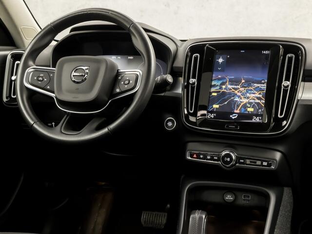 Volvo XC40 1.5 T5 Recharge Inscription 252Pk Automaat (PANORAMADAK, APPLE CARPLAY, GROOT NAVI, CAMERA, SPORTSTOELEN, KEYLESS, LED, NIEUWE APK, NIEUWSTAAT)