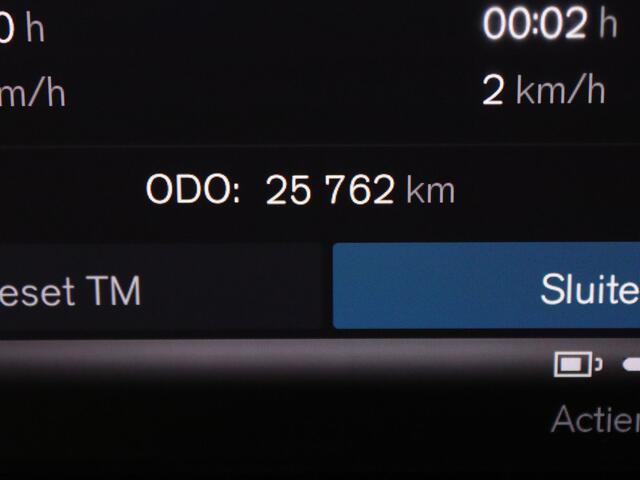 Volvo XC40 Recharge Plus Camera | Cruise | Navi | Parkeersens. v+a | Stoel-/stuurverw.