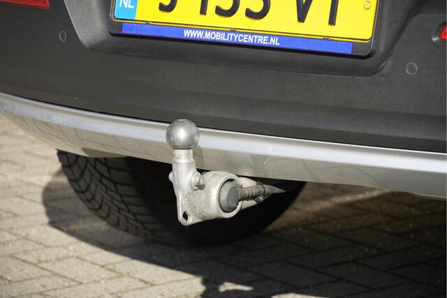 Volvo XC40 1.5 T3 Automaat! Business Pro BJ2020 Lmv 18" | Led V+A | Pdc | Keyless entry | Elek. trekhaak | Elek. achterklep | Achteruitrijcamera | App-Connect | Navi | Virtual cockpit | Climate control | Cruise control | Extra getint glas