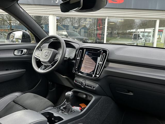 Volvo XC40 1.5 T3 R-Design | Panodak | 360 Camera | H&K audio | Keyless